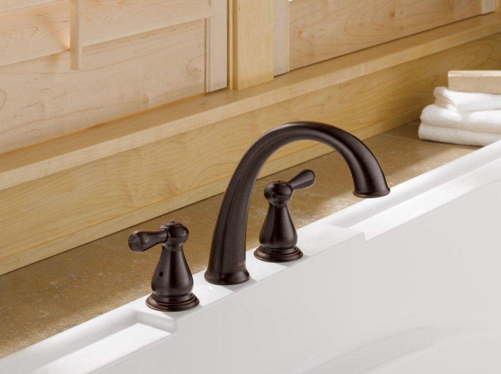 Delta Faucet Brilliance&reg; Stainless Roman Tub Faucet 3-Hole Double Lever Handle Deck or Ledge Mount (Trim Only) 