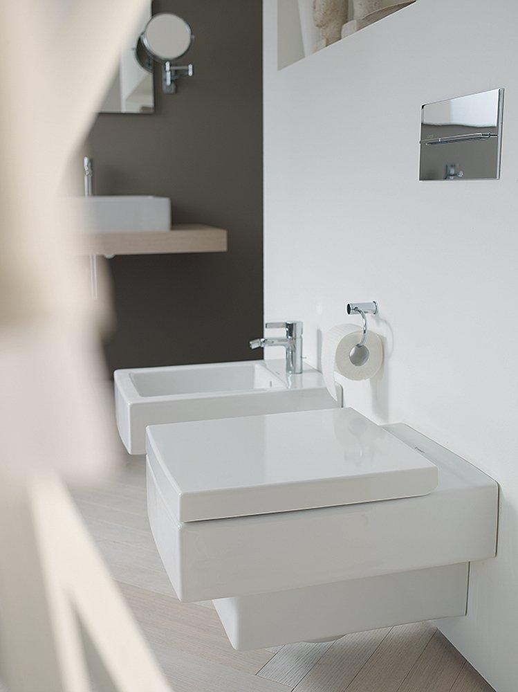 Duravit White Elongated Closed Front with Cover 