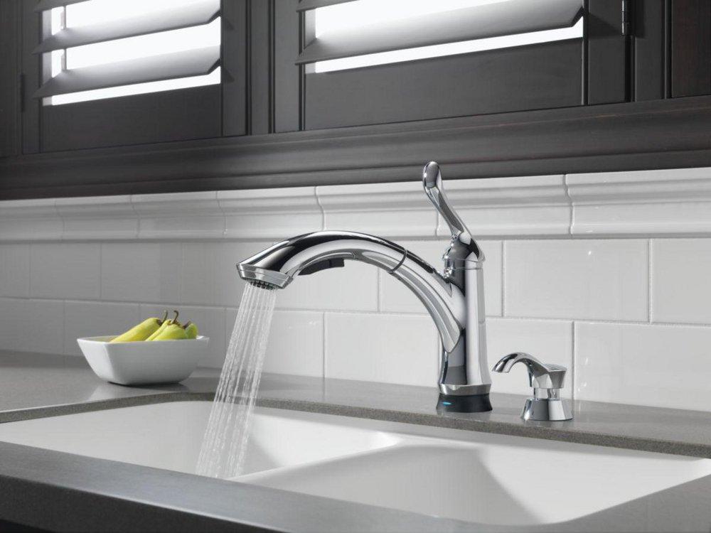 Delta Faucet Chrome 2-7/8 in. 13 oz. Kitchen Soap Dispenser 