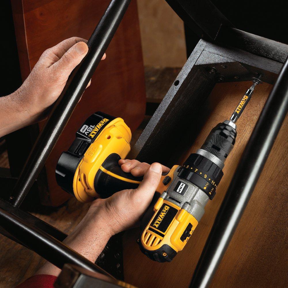 DEWALT Black Drill Kit 