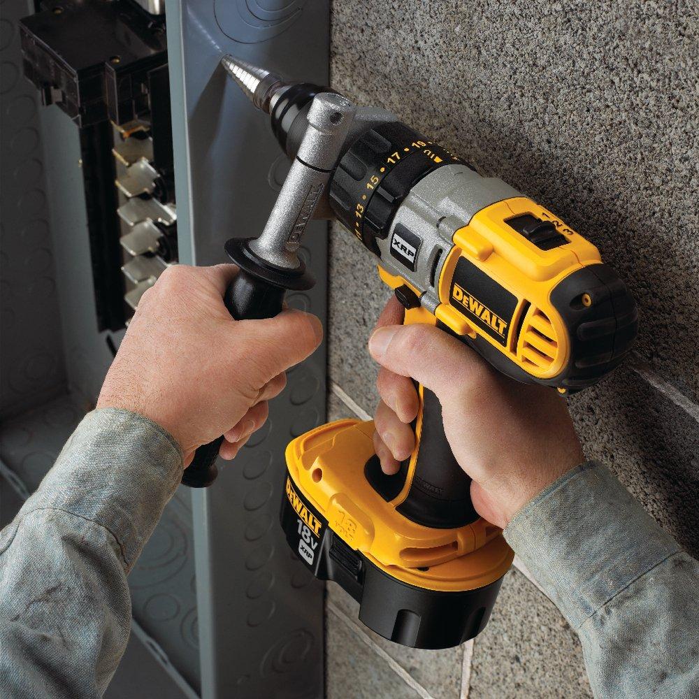 DEWALT Black Drill Kit 