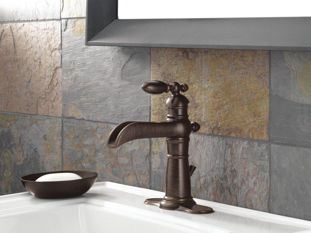 Delta Faucet Venetian Bronze Single Handle Centerset Bathroom Sink Faucet 