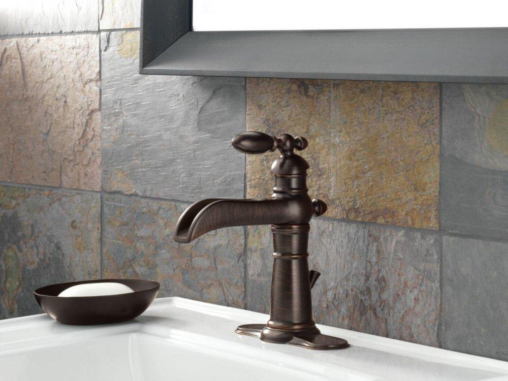 Delta Faucet Venetian Bronze Single Handle Centerset Bathroom Sink Faucet 