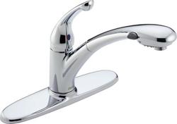 Single Handle Pull Out Kitchen Faucet in Chrome