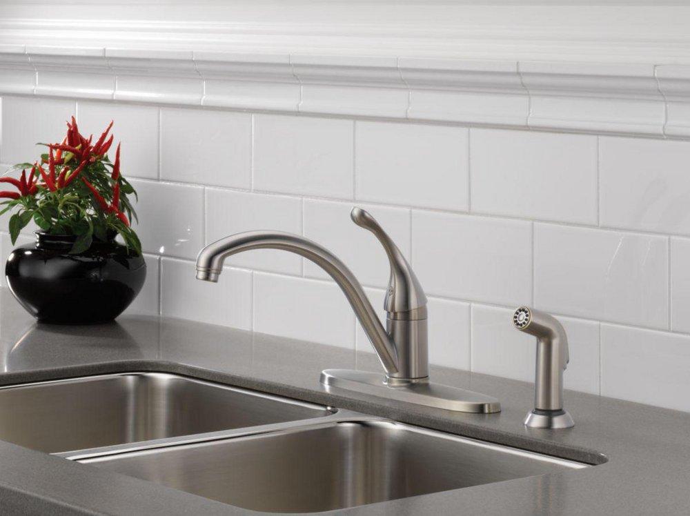 Delta Faucet Chrome Single Handle Kitchen Faucet 