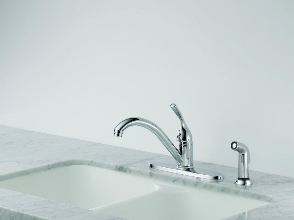 Delta Faucet Chrome Single Handle Kitchen Faucet 