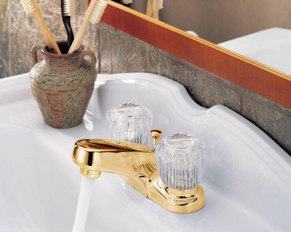 Delta Faucet Chrome Two Handle Centerset Bathroom Sink Faucet 
