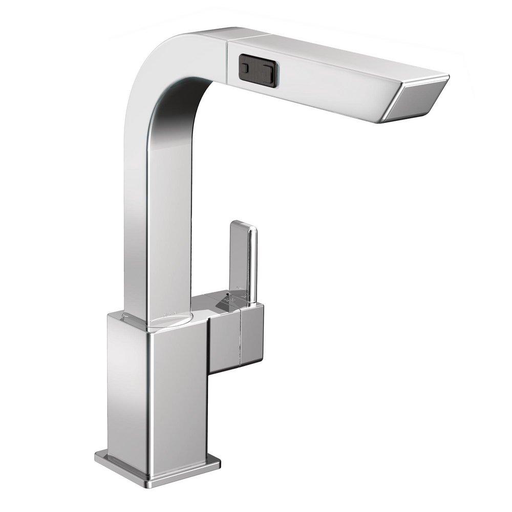 Moen Polished Chrome Single Handle Pull Out Kitchen Faucet 