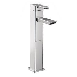 Single Handle Centerset Bathroom Sink Faucet in Chrome