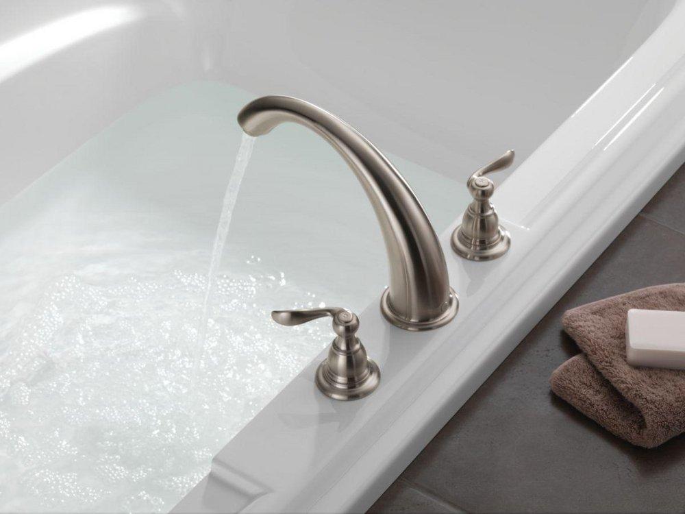 Delta Faucet Brilliance Stainless Two Handle Roman Tub Faucet (Trim Only) 