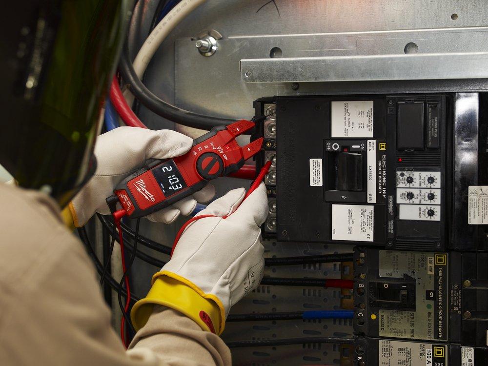 Milwaukee&reg; Black Fork Meter 