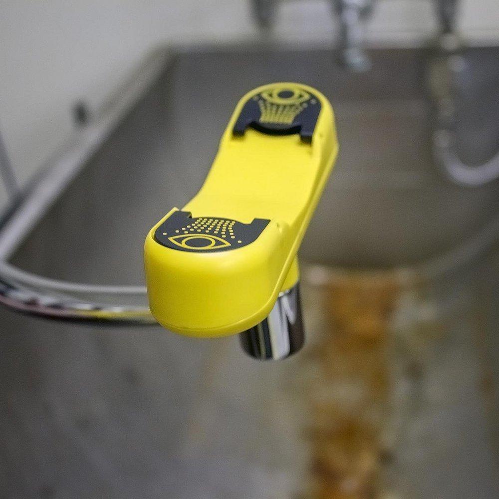 Speakman Polished Chrome Laboratory Swing-Activated Deckmount Eye Wash 