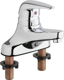 Single Handle Centerset Bathroom Sink Faucet in Polished Chrome