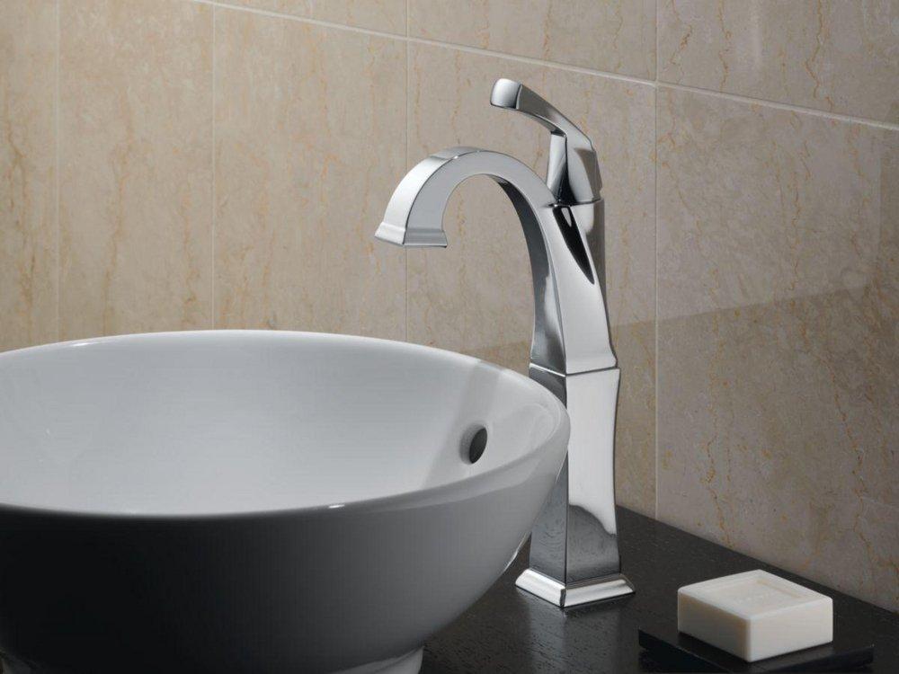 Delta Faucet Chrome Single Handle Vessel Filler Bathroom Sink Faucet 