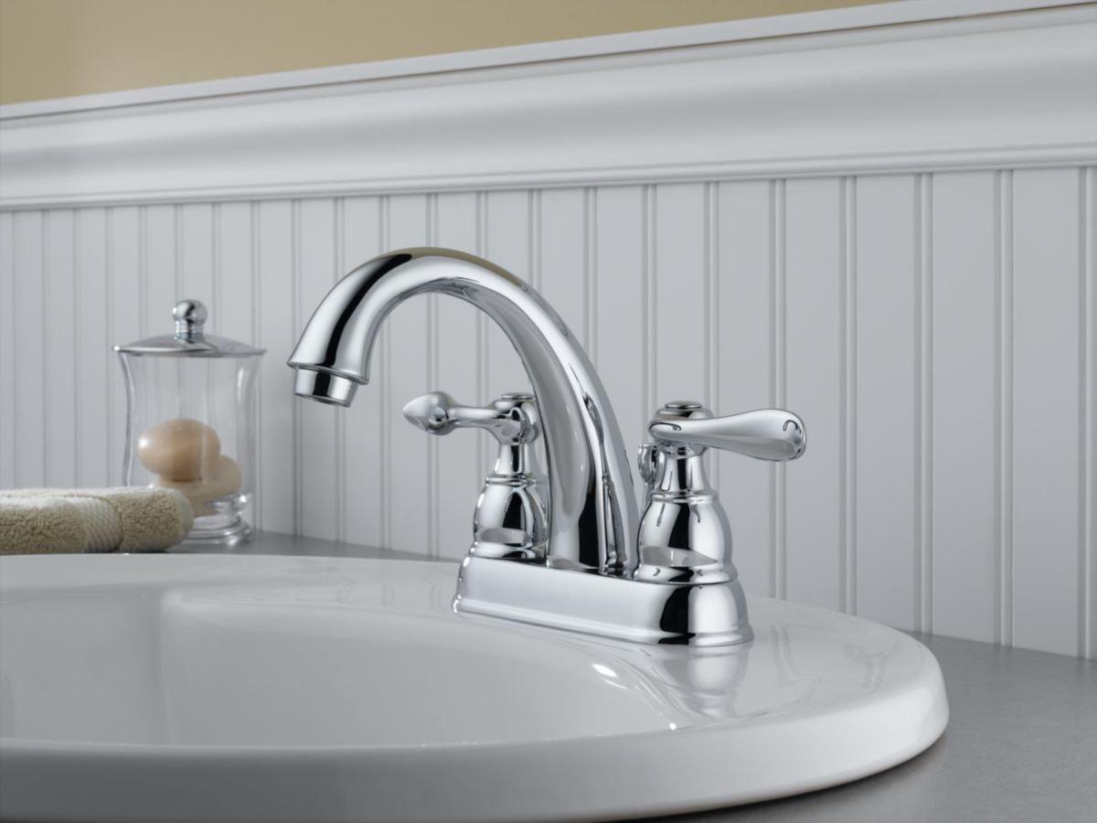 Delta Faucet Brilliance Polished Brass Two Handle Centerset Bathroom Sink Faucet 
