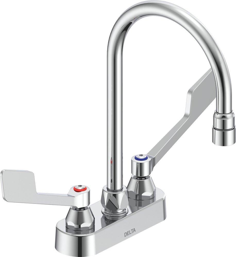 Delta Faucet Chrome 0.5 gpm Cast Deckmount Sink Faucet 