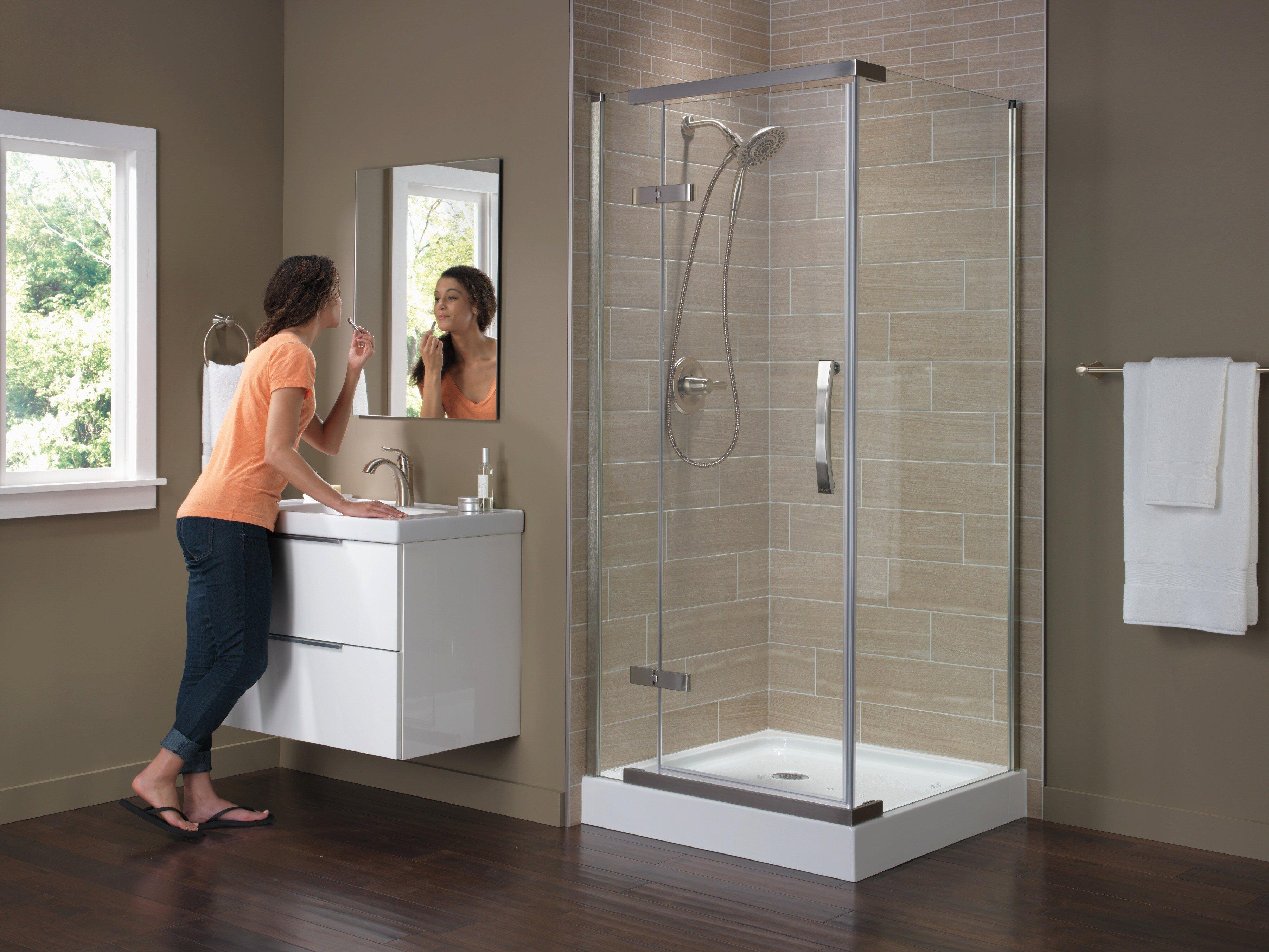 Delta Faucet Brilliance Stainless Single Handle Centerset Bathroom Sink Faucet 