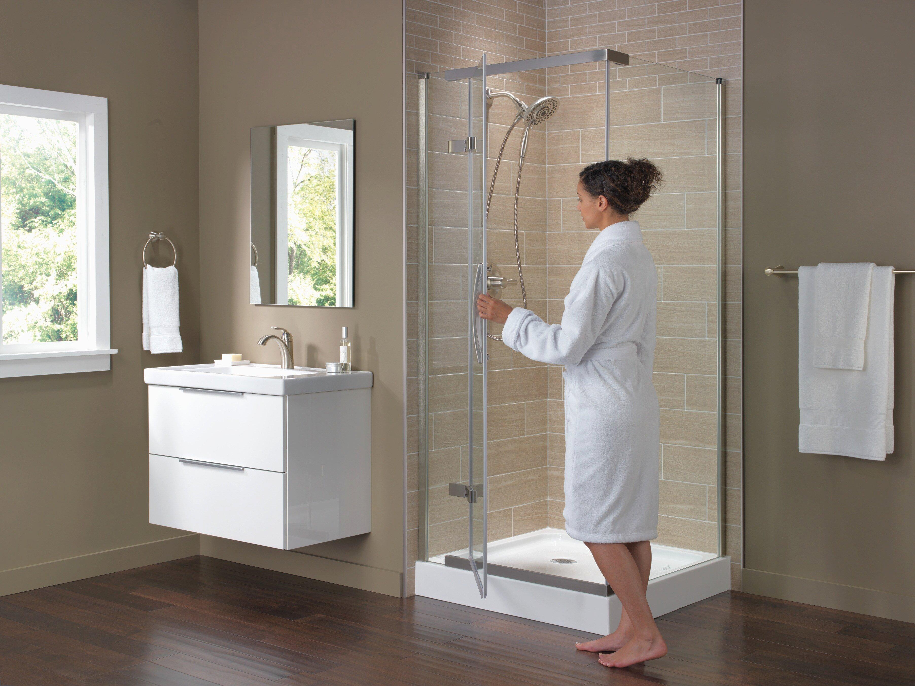 Delta Faucet Brilliance Stainless Single Handle Centerset Bathroom Sink Faucet 