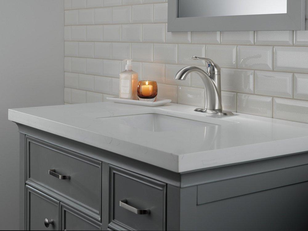 Delta Faucet Brilliance Stainless Single Handle Centerset Bathroom Sink Faucet with Pop-Up Drain Assembly 