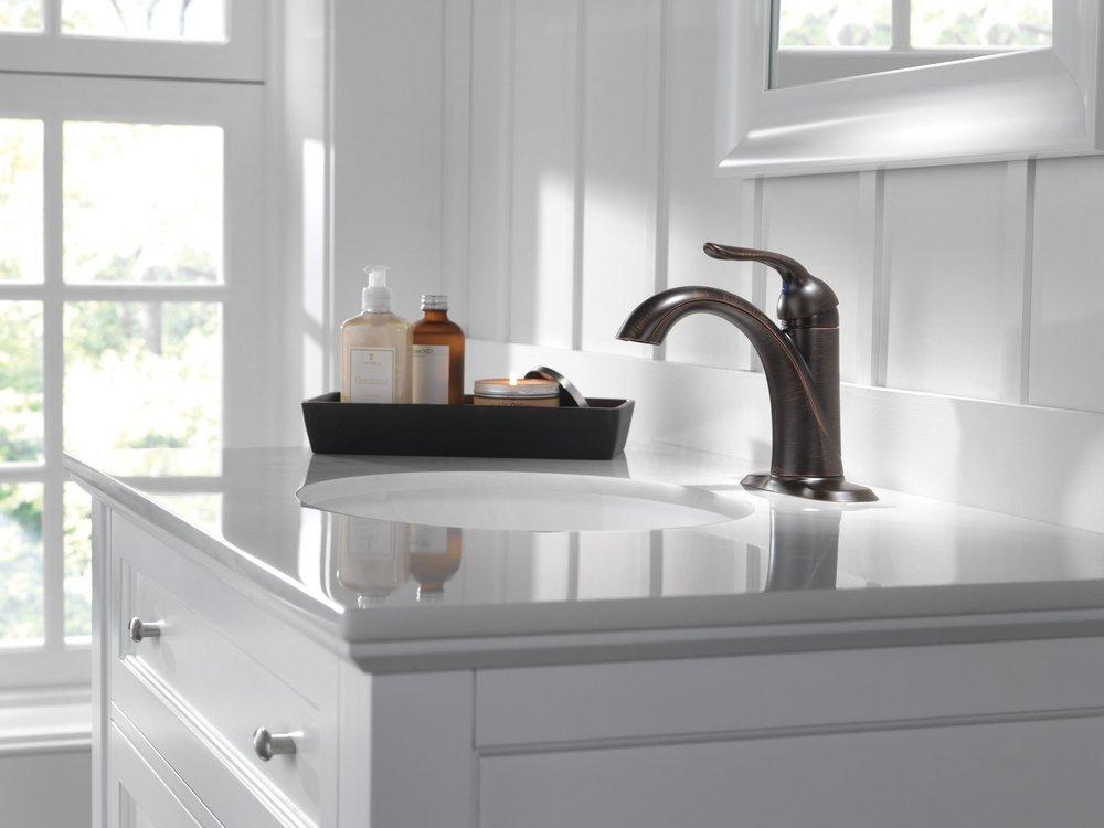Delta Faucet Venetian Bronze Single Handle Centerset Bathroom Sink Faucet with Pop-Up Drain Assembly 