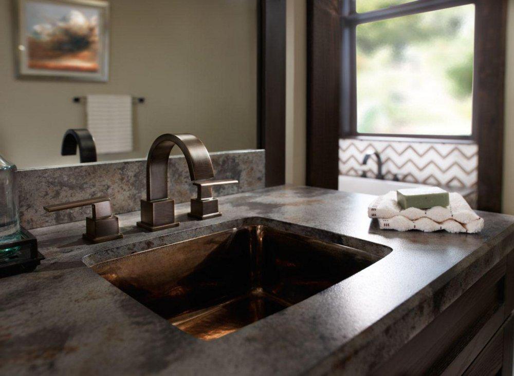 Delta Faucet Chrome Two Handle Widespread Bathroom Sink Faucet 