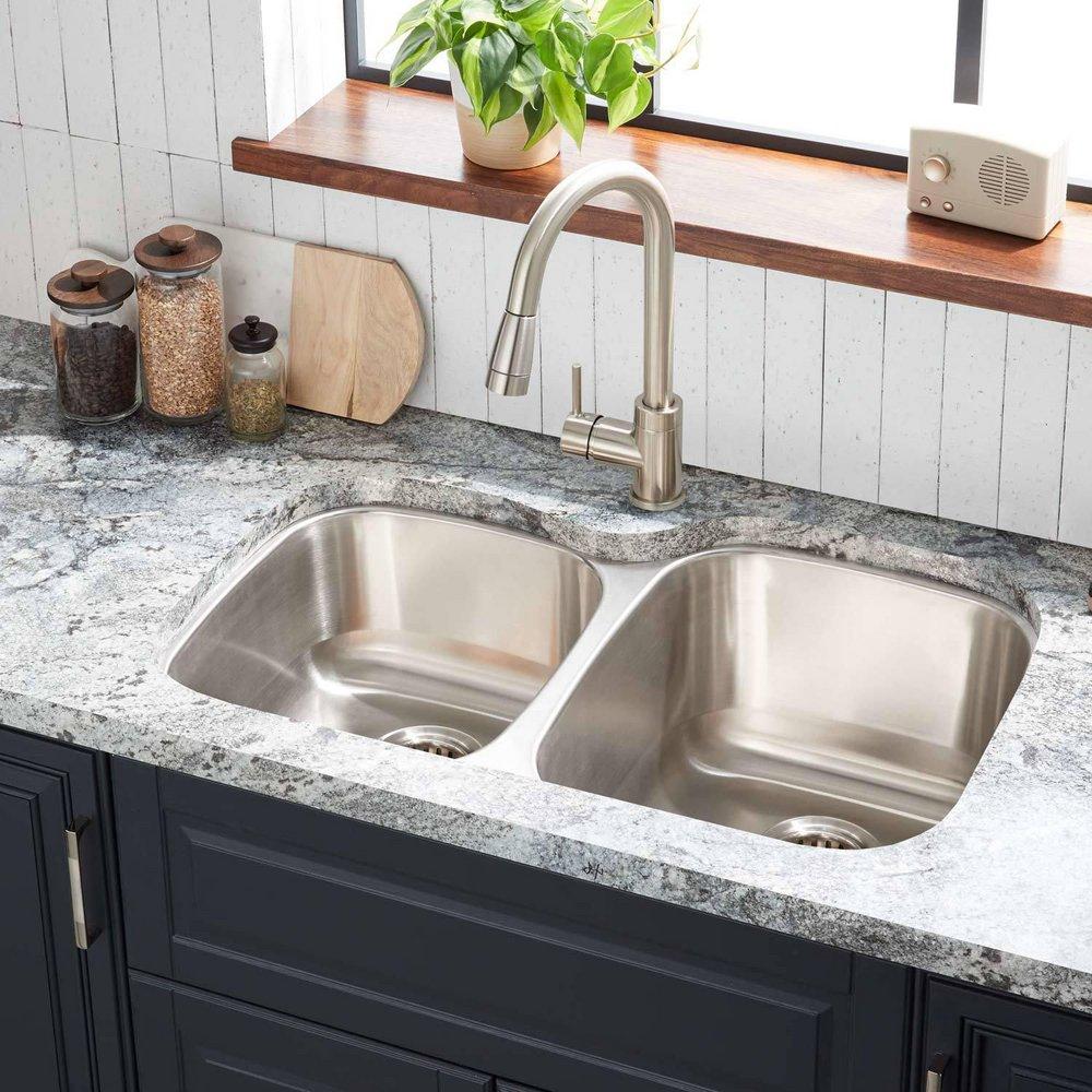 Signature Hardware Brushed Stainless Steel 31-5/8 x 20-5/16 in. No Hole Stainless Steel Double Bowl Undermount Kitchen Sink 