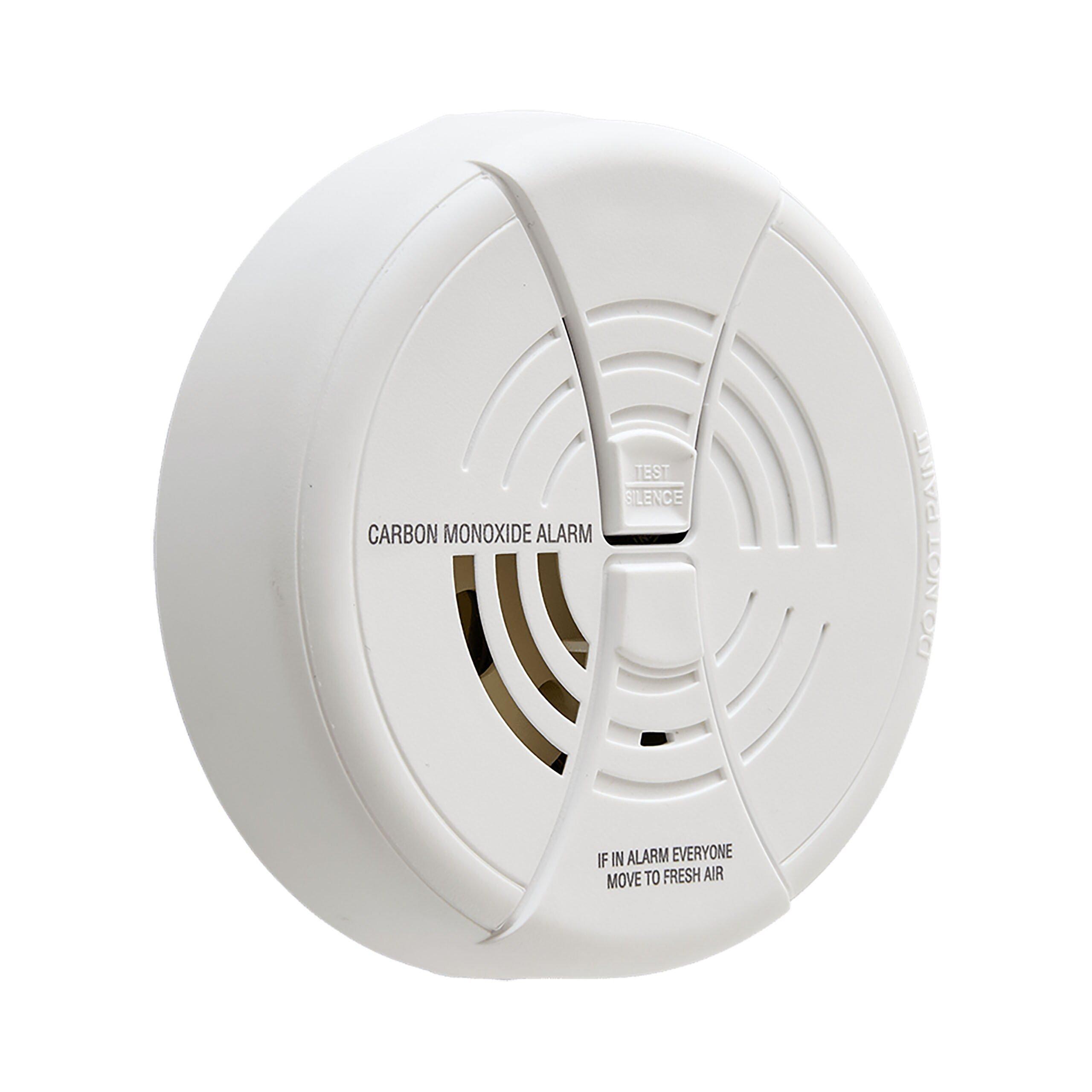 A First Alert smoke and carbon monoxide alarm