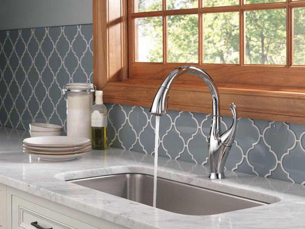Delta Faucet Chrome Single Handle Pull Down Kitchen Faucet 