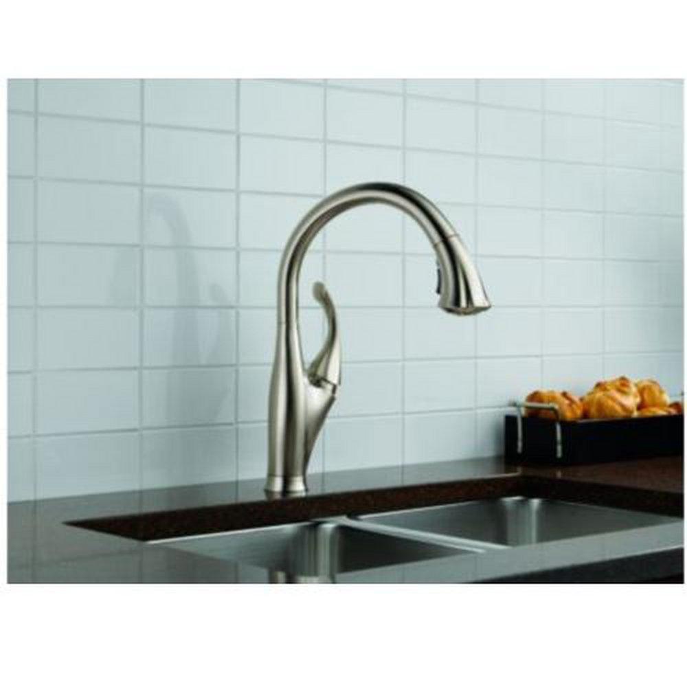 Delta Faucet Chrome Single Handle Pull Down Kitchen Faucet 
