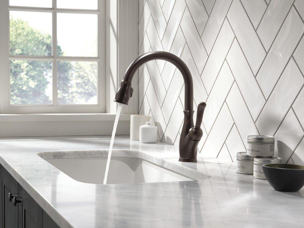 Delta Faucet Venetian Bronze Single Handle Pull Down Kitchen Faucet 