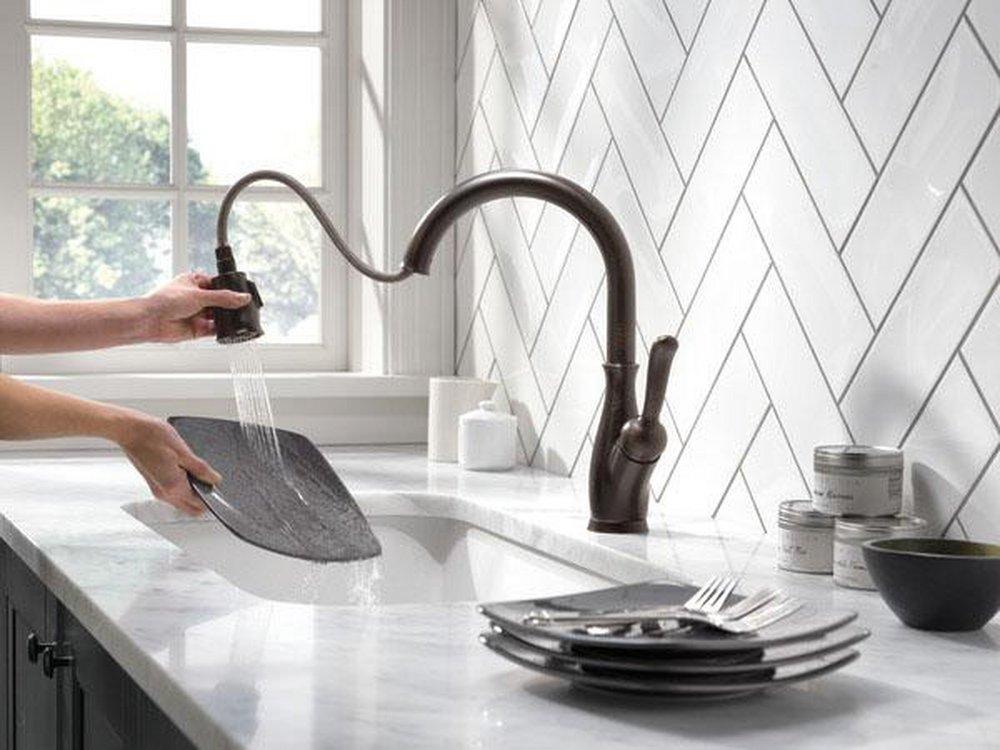 Delta Faucet Venetian Bronze Single Handle Pull Down Kitchen Faucet 