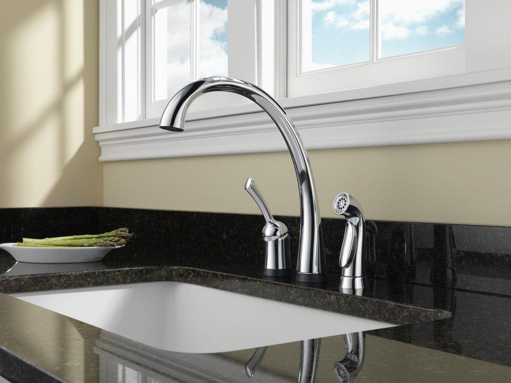 Delta Faucet Polished Chrome Single Handle Touch Activated Kitchen Faucet with Side Spray and Touch2O Technology 