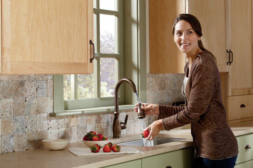 Moen Oil Rubbed Bronze Single Handle Pull Down Kitchen Faucet with Power Boost and Reflex Technology 