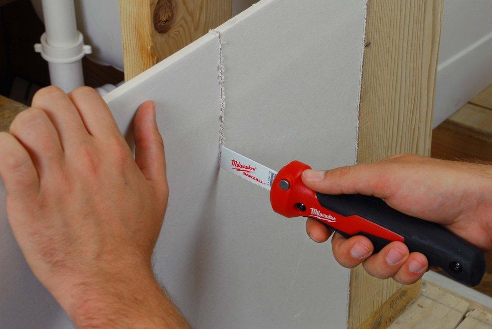 Milwaukee&reg; Black Folding Jab Saw 