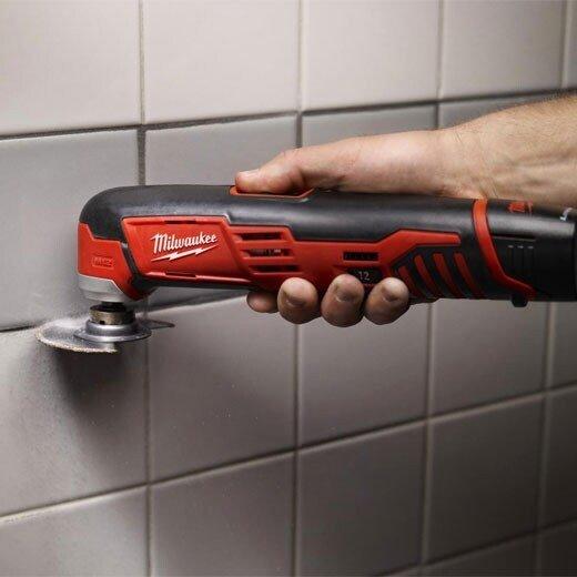 Milwaukee&reg; Black Oscillating Multi-Tool 