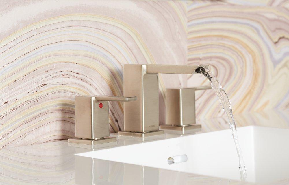 Moen Brushed Nickel Two Handle Widespread Bathroom Sink Faucet 