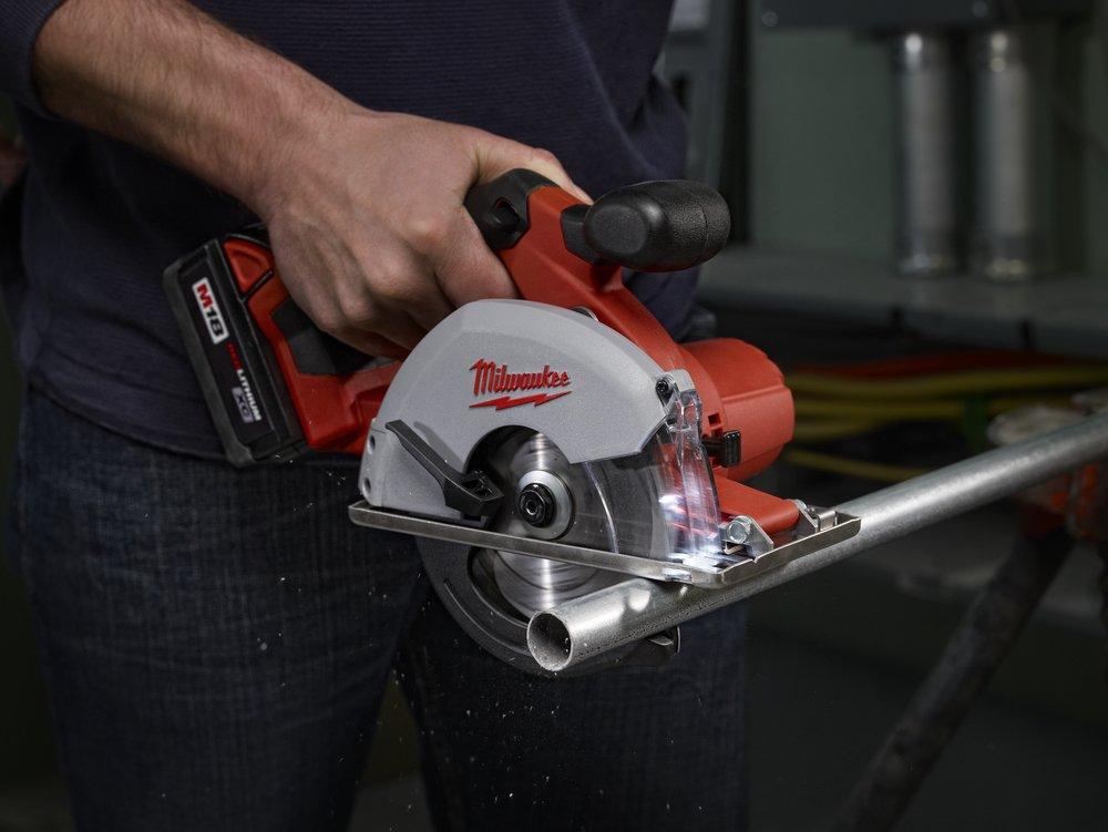 Milwaukee&reg; Black Cordless 4 Amp 5-3/8 in. Circular Saw Tool Kit 