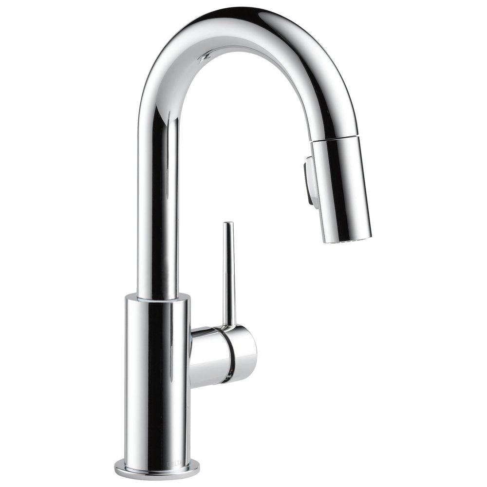Delta Faucet Chrome Single Handle Lever Bar Faucet 