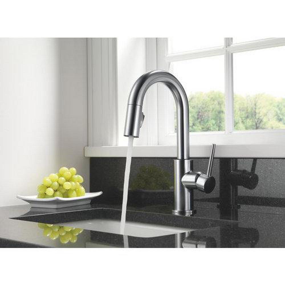 Delta Faucet Chrome Single Handle Lever Bar Faucet 