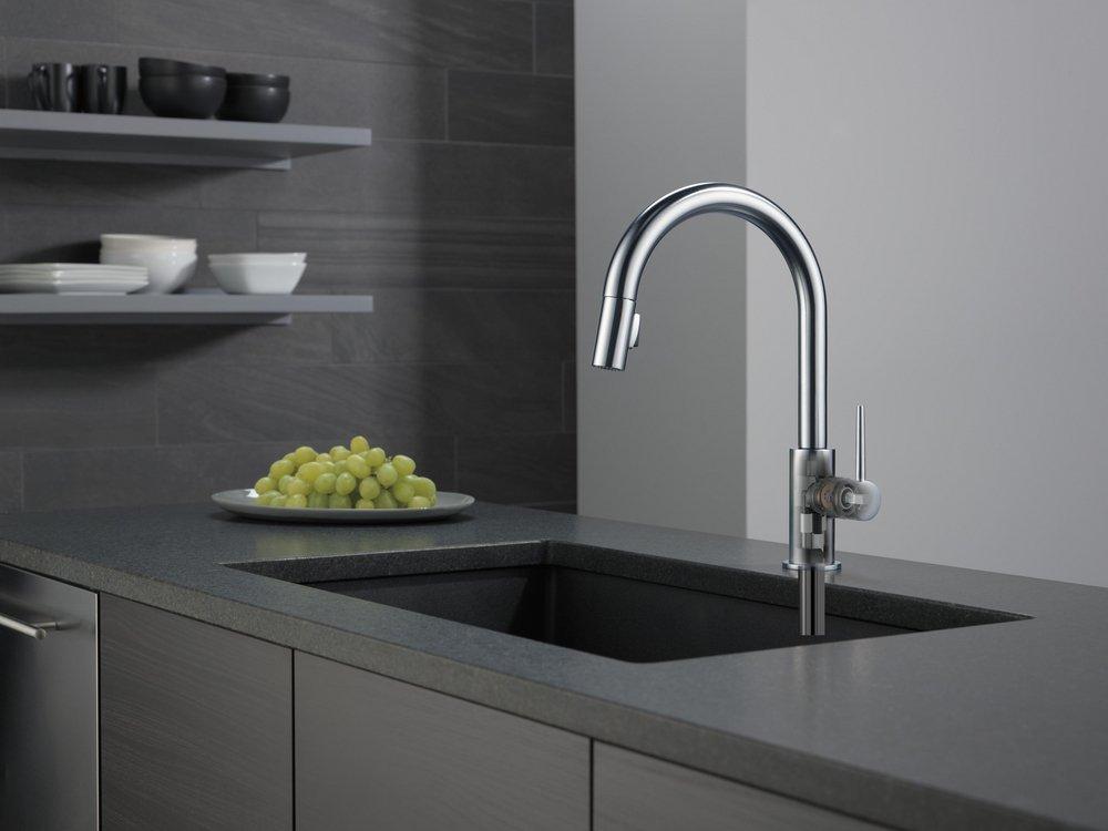 Delta Faucet Arctic Stainless Single Handle Pull Down Kitchen Faucet 