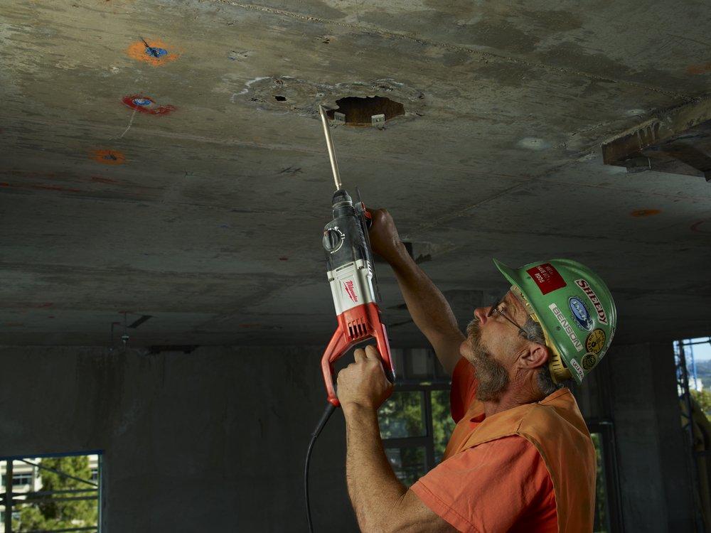 Milwaukee&reg; Red Corded 7/8 in. Rotary Hammer Kit 