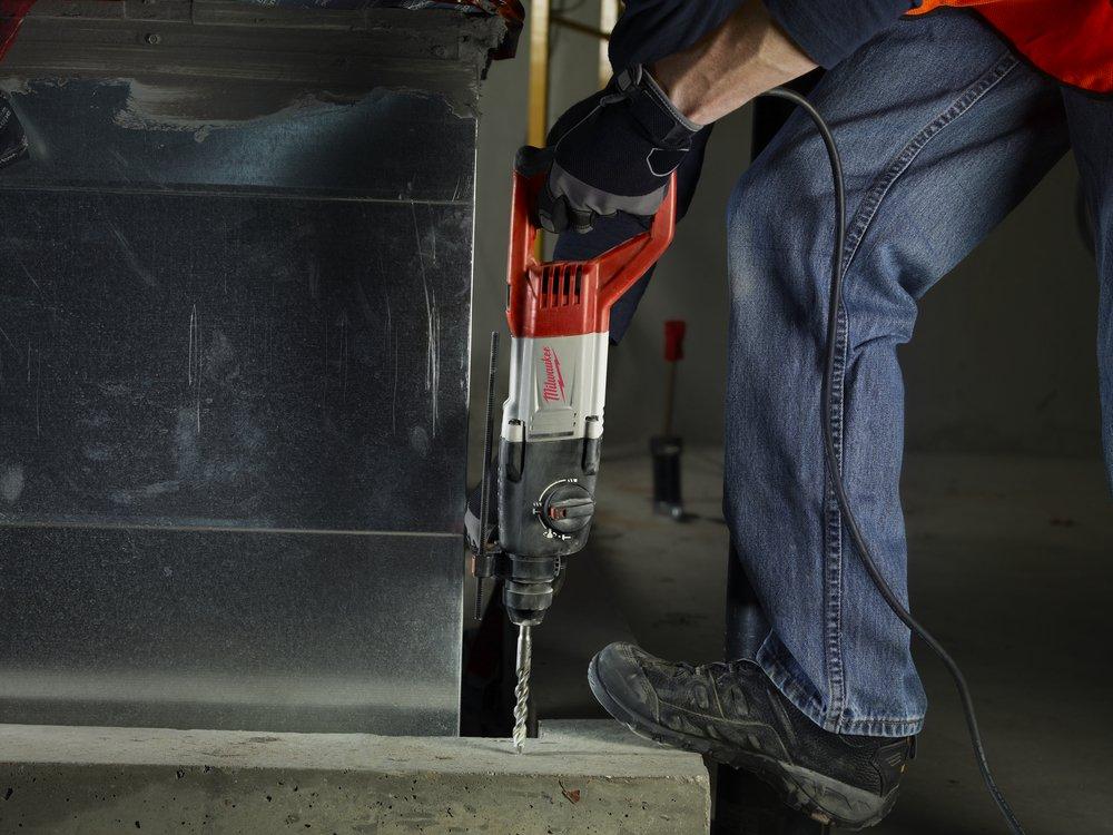 Milwaukee&reg; Red Corded 7/8 in. Rotary Hammer Kit 