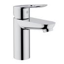 Single Lever Handle Bathroom Sink Faucet in Starlight Polished Chrome