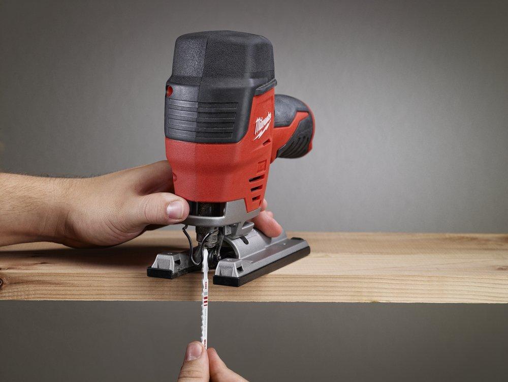 Milwaukee&reg; Red High Perform Cordless Jig Saw Kit 