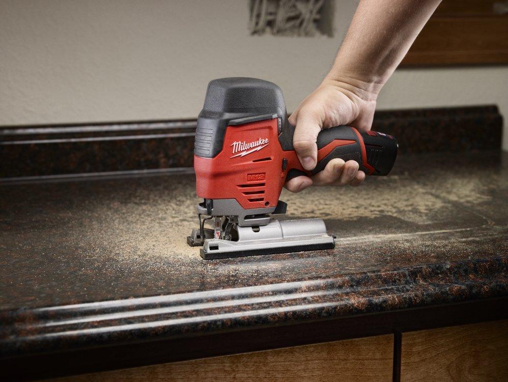Milwaukee&reg; Red High Perform Cordless Jig Saw Kit 