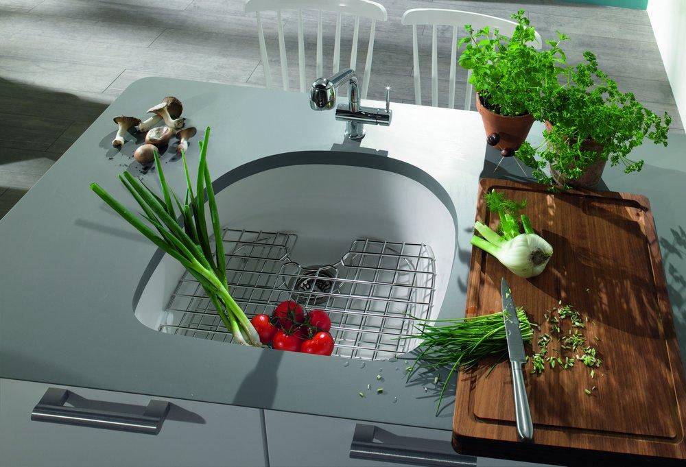 Franke White 23-3/8 x 20-1/2 in. No Hole Fireclay Single Bowl Undermount Kitchen Sink 