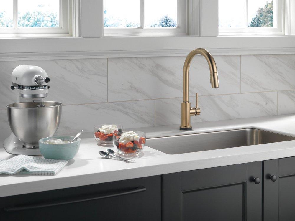 Delta Faucet Champagne Bronze Single Handle Pull Down Touch Activated Kitchen Faucet 
