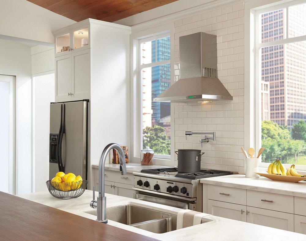 Delta Faucet Arctic Stainless Single Handle Pull Down Touch Activated Kitchen Faucet 