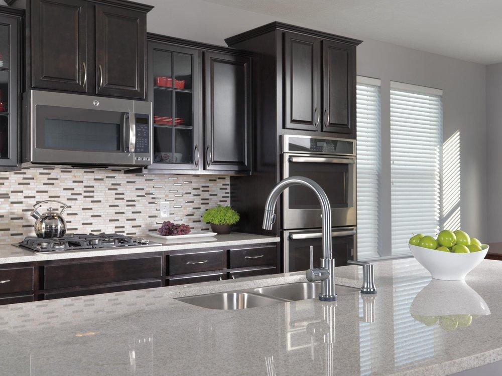 Delta Faucet Arctic Stainless Single Handle Pull Down Touch Activated Kitchen Faucet 