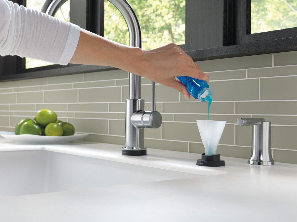 Delta Faucet Arctic Stainless Single Handle Pull Down Touch Activated Kitchen Faucet 